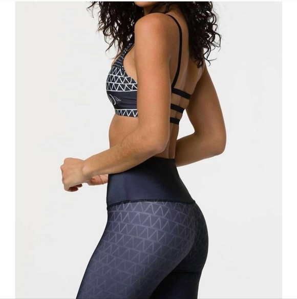 Onzie Black and White Sports Bra - Picture 4 of 6